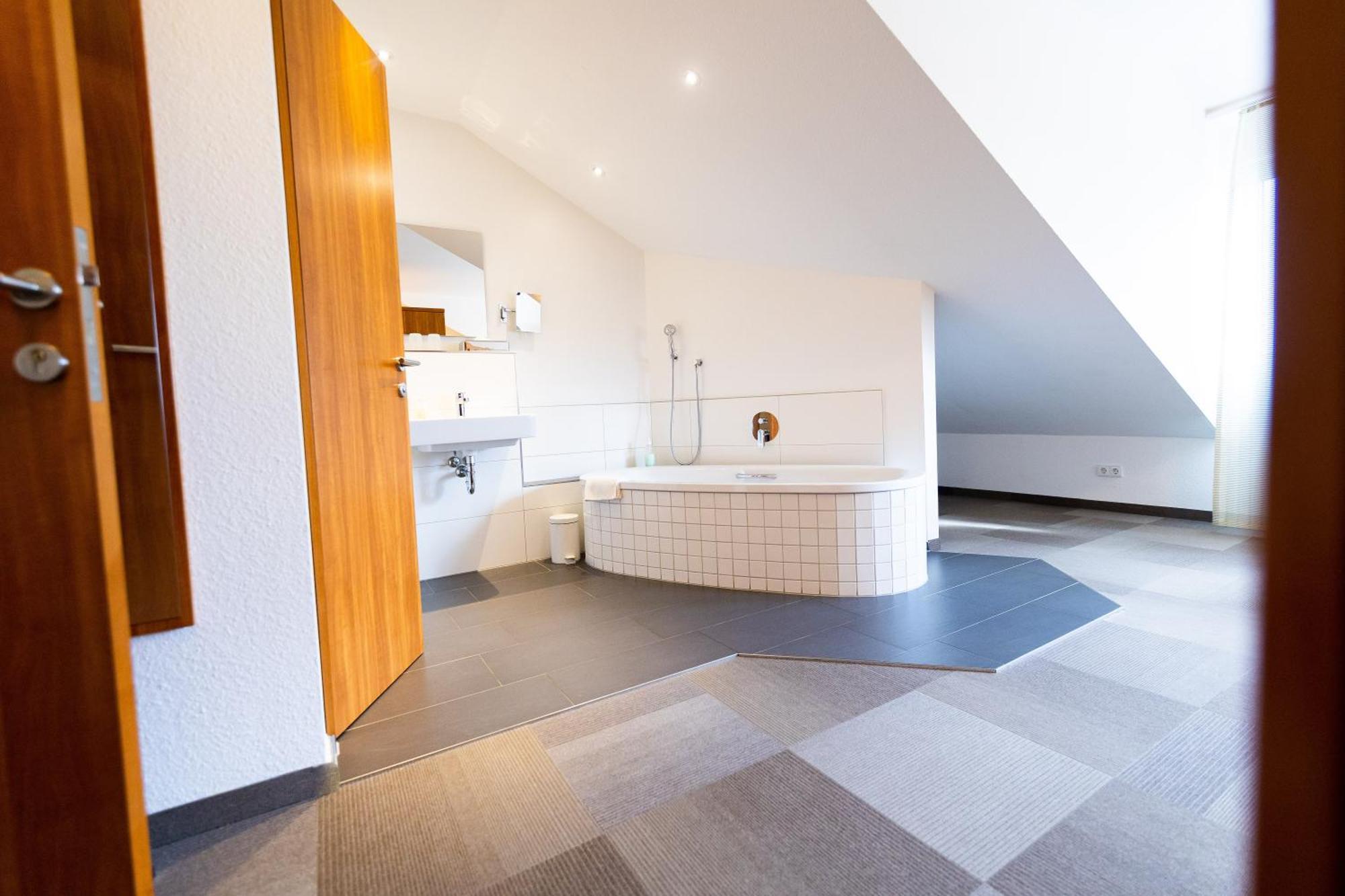 Hotel Darstein Altrip ภายนอก รูปภาพ